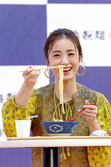 上戸彩】丸亀製麺PRイベントに出席！ 