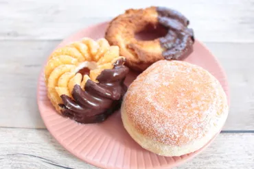 ミスド公式！凍らせ推奨ドーナツの冷凍と常温を食比べてみた ...