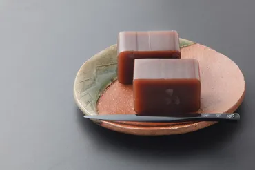 羊羹の世界へようこそ！歴史、製法、楽しみ方まで徹底解説！羊羹って何？羊羹：歴史と文化、製法と味わいの違い、そして未来への展望