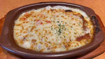 サイゼリヤのミラノ風ドリアを徹底解剖！値段、カロリー、アレンジ、おすすめの食べ方とは？サイゼリヤのミラノ風ドリア：愛され続ける理由と、もっと美味しく食べるための全情報