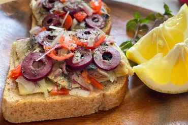 こんな具材も合う！オイルサーディンのブルスケッタ  – オリーブ ...