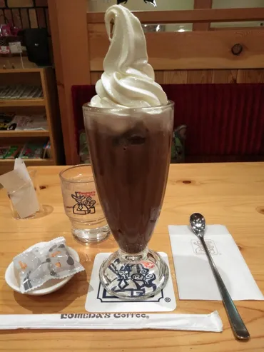 ソフトクリームがそそり立つ☆さすがの貫禄とド迫力のアイス ...