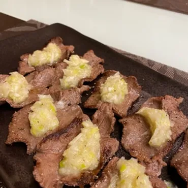 焼肉屋さんの味！ネギ塩コストコ牛タン レシピ・作り方 by ...