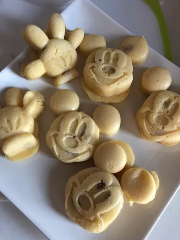 完成度高っ...！ ダイソーで買える、ディズニーのシリコンが ...