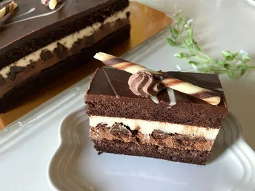 コストコ】今年も待ってた！冬の定番「タキシードケーキ」。超 ...