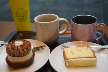 スタバ新作ケーキ レモンとクリームチーズのパウンドケーキ ...