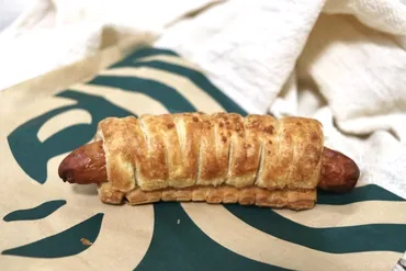 スタバの隠れた人気者「あらびきソーセージパイ」ってどんな味？（美味しい食べ方やお得情報も公開！）スタバの「あらびきソーセージパイ」徹底解剖！