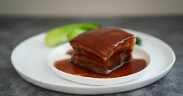 トンポウロウ ( 東坡肉 /Dong Po Rou/ Braised Pork Belly／豚の ...