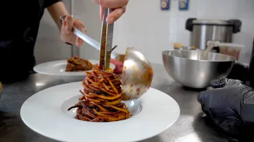 🍝 「暗殺者のパスタ」一日200人以上が訪れるバーリの人気パスタ ...