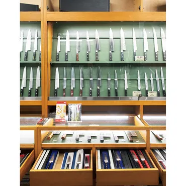 包丁研ぎの基礎知識！切れ味を蘇らせる砥石研ぎの技術とは？かまた刃研社と砥石研ぎ、包丁の切れ味を最大限に引き出す方法