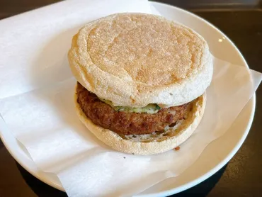 スタバのイングリッシュマフィン2種のカロリーや糖質、おいしく食べる温め方を紹介 