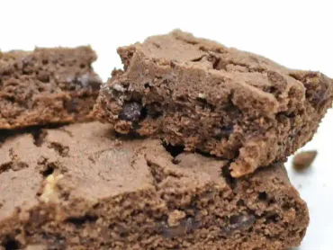 業務スーパーの『ブラウニークッキー』はゴツいの？ ザクザク度＆チョコ度をチェックしてみた 