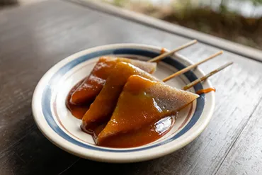 おでんの歴史と進化：日本の冬を彩る煮込み料理の秘密を探る？おでんのルーツから現代まで：地域色豊かな日本の食文化