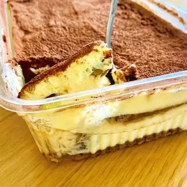 コストコのイタリアンティラミス徹底解剖！味、価格、保存方法まで徹底解説！(？マーク)コストコの大人気スイーツ「イタリアンティラミス」の魅力を徹底分析！