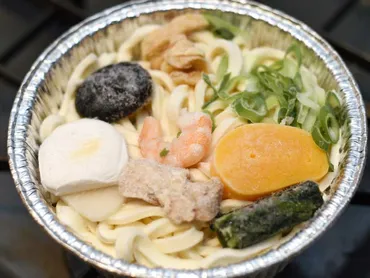 セブンイレブン「7プレミアム鍋焼うどん」は美味しい？具材や調理方法を徹底解説！セブンイレブン「7プレミアム鍋焼うどん」の魅力に迫る！