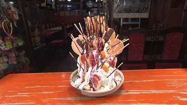 新潟県のオモウマい店】長岡市の「モカ」！全然ミニじゃない゛ミニおばけパフェ゛が大人気！レトロなおもちゃに囲まれた喫茶店。