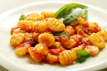 プロのレシピ】三田村倫宗さん「じゃがいものニョッキ ソレント風」 