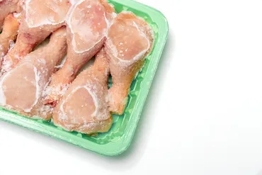 冷凍鶏肉の正しい解凍方法は？正しいポイントや活用法を紹介！ 