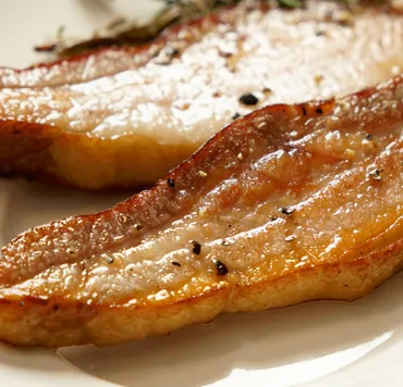 ベーコンブロック徹底比較！おすすめ商品から業務スーパーまで、選び方のポイントは？ベーコンブロックの選び方：おすすめ商品から業務スーパーまで徹底解説