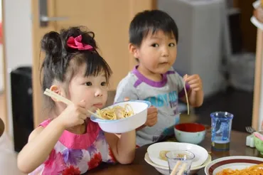 食育って何？子供も大人も知りたい食育の基礎知識とは？食育の基礎知識：食事マナーから食文化まで