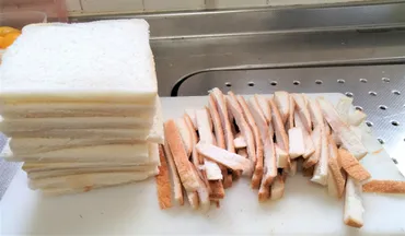 業務スーパー冷凍ホイップクリーム】で楽しむ美味しいフルーツサンドのレシピ