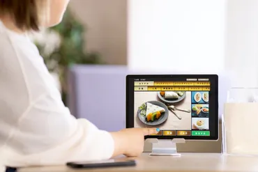 飲食店のセルフオーダー導入時に知っておきたい選び方&費用【専門家監修】