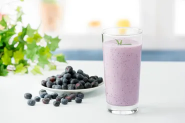 冷凍ブルーベリーの健康効果とは?美容におすすめの食べ方と正しい摂取量