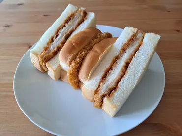 コメダ珈琲の「カツパン」は一人で食べ切れないほどの特大サイズでボリューム満点!