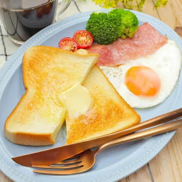 トースト、まだ普通に焼いてるの？】毎朝食べたいトーストの簡単・裏技レシピ4選・作り方