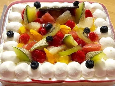 シャトレーゼの誕生日ケーキ、どれを選ぶ？種類や予約方法を徹底解説！シャトレーゼの、誕生日ケーキの世界