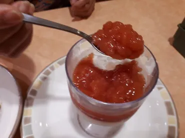 サイゼリヤデザート新しくなった「ティラミスクラシコ」と「ブラッドオレンジのパンナコッタ」の夜＾＾ 