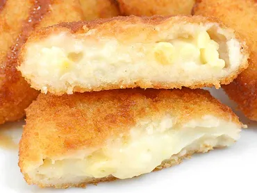 業務スーパーにある『グラタンコロッケ』は調理ラクチンで味わいマイルドだから使いやすい 