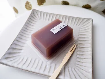 シャトレーゼ】あんこ好きにおすすめしたい、ひんやり手土産の定番品「水ようかん こし餡」 