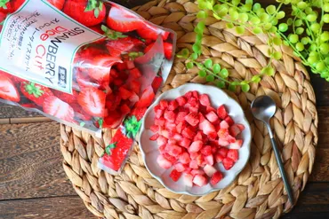 スイーツ作りで大活躍【業務スーパー】「冷凍ストロベリーダイスカット」まずはこれから作ってみて！おすすめレシピ4選 