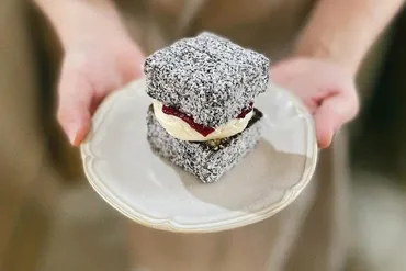 万博で人気急上昇スイーツ…関西で食べたい「ラミントン」４軒 