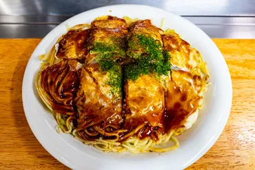 ビブグルマンに選ばれた広島風お好み焼きの人気店（いっちゃん本店） 