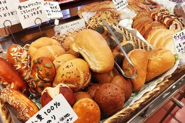 おかわり自由】焼きたてパン食べ放題の東京ランチ6選