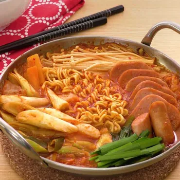 少ない調味料で本格辛旨鍋！絶品プデチゲのレシピ 