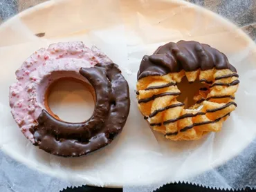 あの゛夢のドーナツ゛が帰ってきた！ ミスド「ネットオーダー限定」ストロベリー＆チョコファッションとダブルクリームフレンチ 