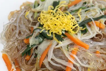 業務スーパー「冷凍チャプチェ」は韓国直輸入！ごま油香る本格的な味わい 