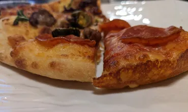 ドミノピザの生地全5種類について解説！「ハンドトス」「パンピザ」の違いとどっちがオススメ？ 