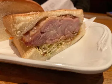 コメダ珈琲】肉厚ジューシーなあみ焼きチキンホットサンドがとにかく美味しい！カロリーを気にせず楽しみましょう！ 