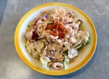 サイゼリヤの『小エビのサラダ』徹底解説！値段、カロリー、アレンジレシピまで？サイゼリヤの『小エビのサラダ』の魅力に迫る！