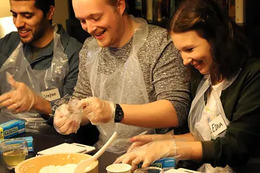 食文化体験は訪日観光の新たなトレンドに ――外国人向け料理教室主宰・秋山亜裕子さんインタビュー 
