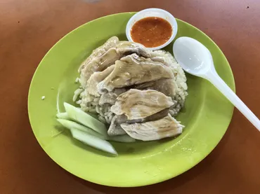 シンガポールNo.1チキンライス「天天海南鶏飯」マックスウェルフードセンター