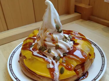 コメダ珈琲店「お月見シロノワールパンプキン」はどんな味？実食レビューで秋の味覚を堪能！?コメダ珈琲店の期間限定「お月見シロノワールパンプキン」実食レポ！