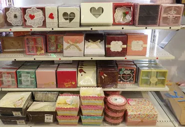 キャンドゥのバレンタイン：2024年版！手作りチョコを格上げする最新グッズとは？キャンドゥのバレンタイン最新情報！ラッピング、製菓グッズが豊富