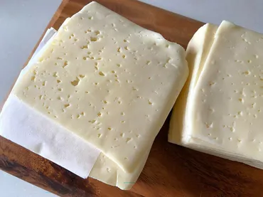 コストコチーズ徹底解剖！おすすめチーズとアレンジレシピを紹介！～チーズの世界へようこそ？コストコチーズの世界へ！ハバティ、モッツァレラ、パールモッツァレラチーズ