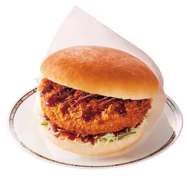 食欲の秋！コメダの秋！ 肉の旨み・重み・限界突破！ その名も「ドデカメンチバーガー」初登場 2025年10月16日(木)より数量限定で販売開始 