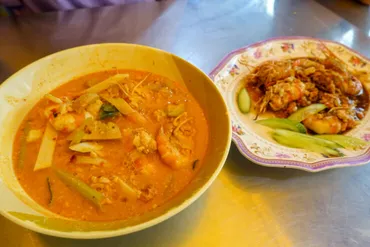 メムトムヤムクン】評判通りの美味しさ!濃厚海老味噌トムヤムクン@カオサン通り